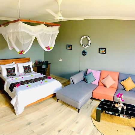Uroa Getaway Bed & Breakfast Eksteriør bilde