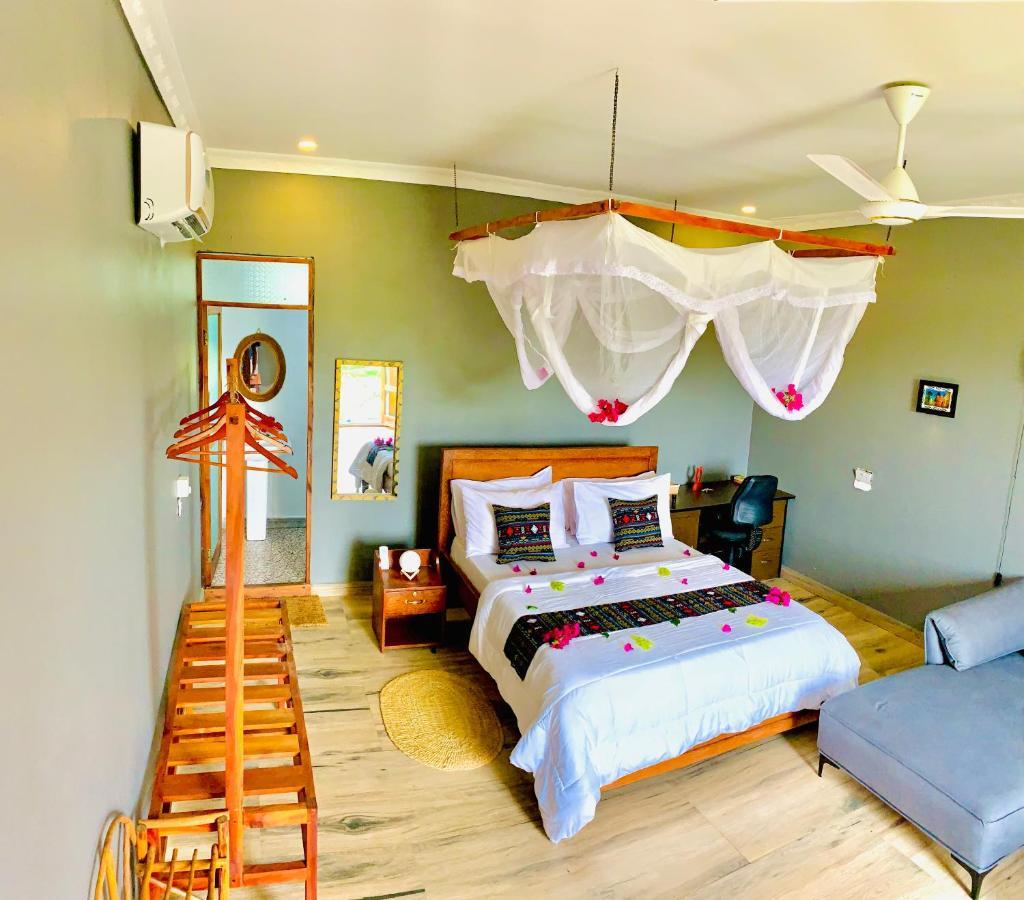 Uroa Getaway Bed & Breakfast Eksteriør bilde